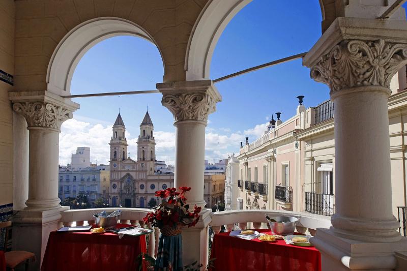 Casino de cadiz plaza san antonio